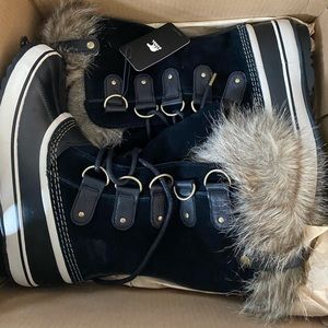 Sorel tall winter boots size 9 womens